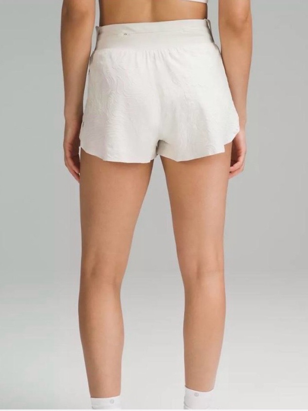 Lululemon Fast and Free High-Rise Short 2" Airflow Emboss Size 4 Running - Picture 2 of 8